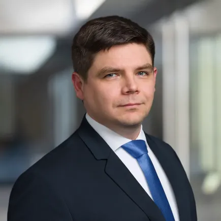 dr. Vakulya Csaba
